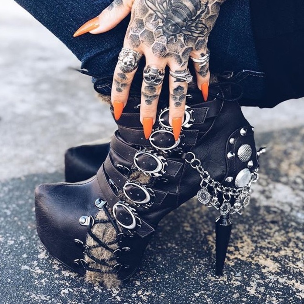 Armageddon shoes